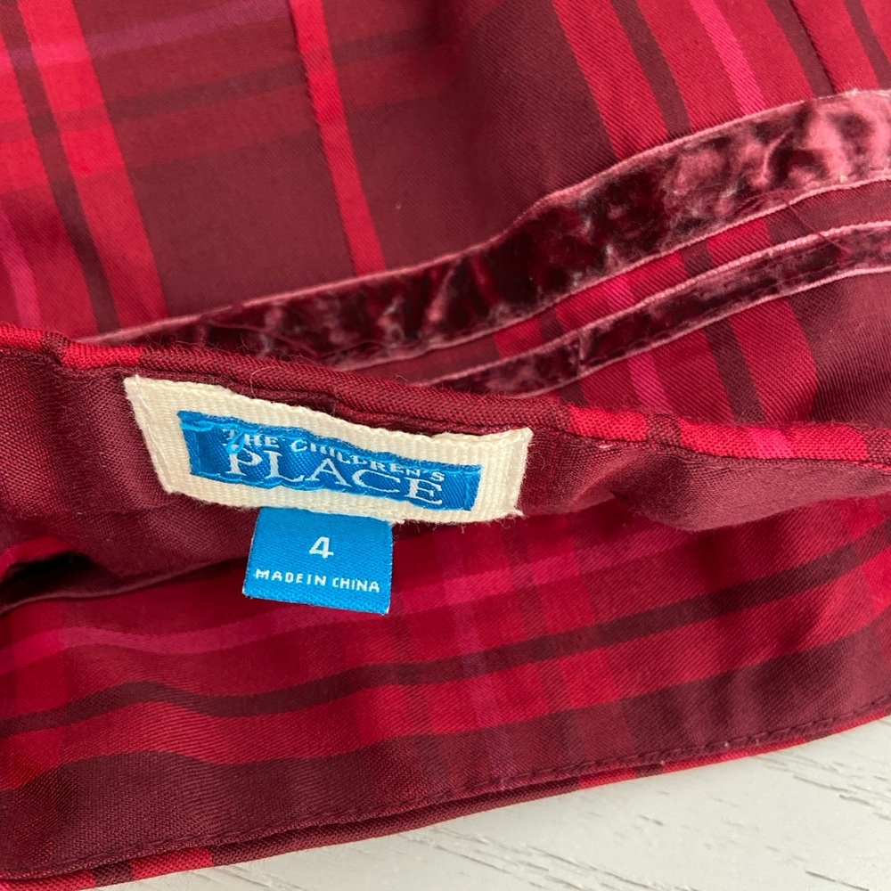 Children’s Place Classic Red Plaid Skirt Sequin Rose Applique Embellishment Sz 4 - Picture 7 of 9